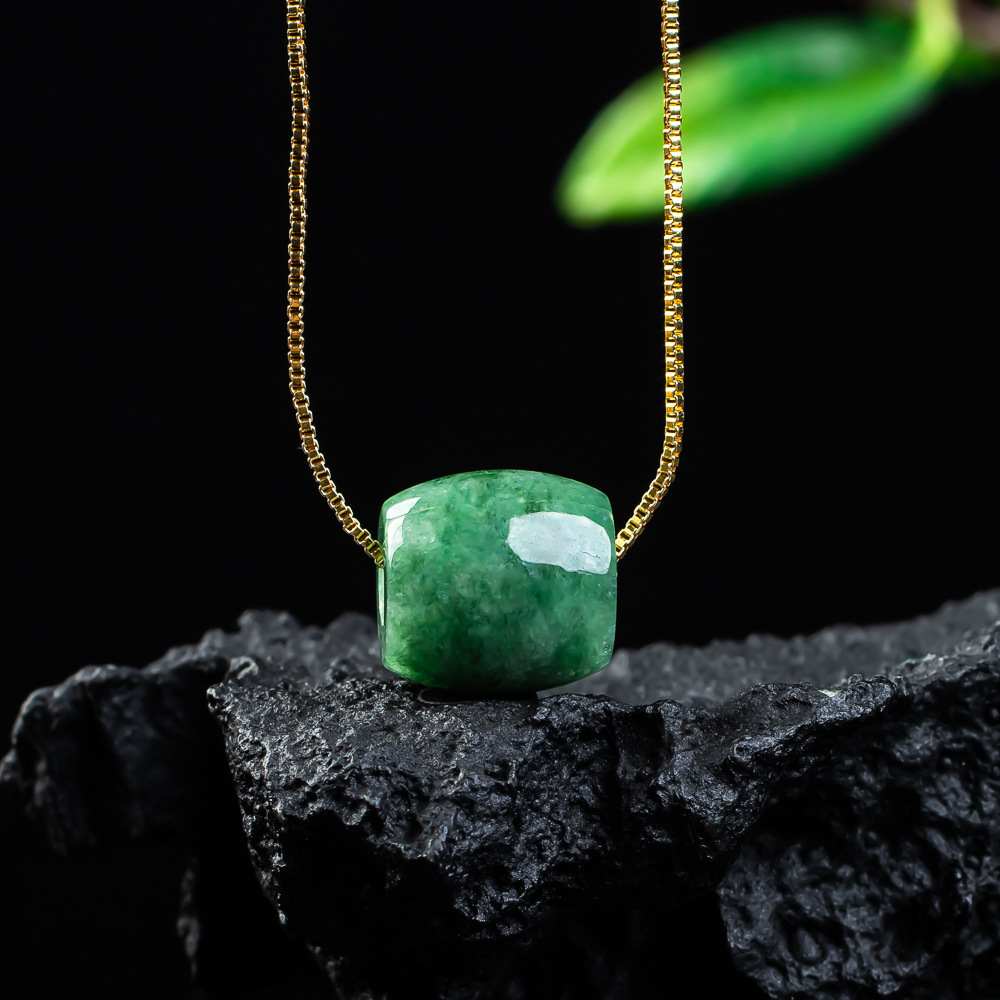 Women'S Fashion Jewellery - จี้หยกธรรมชาติแท้ สร้อยคอหยกพม่า ดีไซน์เนอร์เครื่องราง แฟชั่นหรูหรา วินเทจ อัญมณี