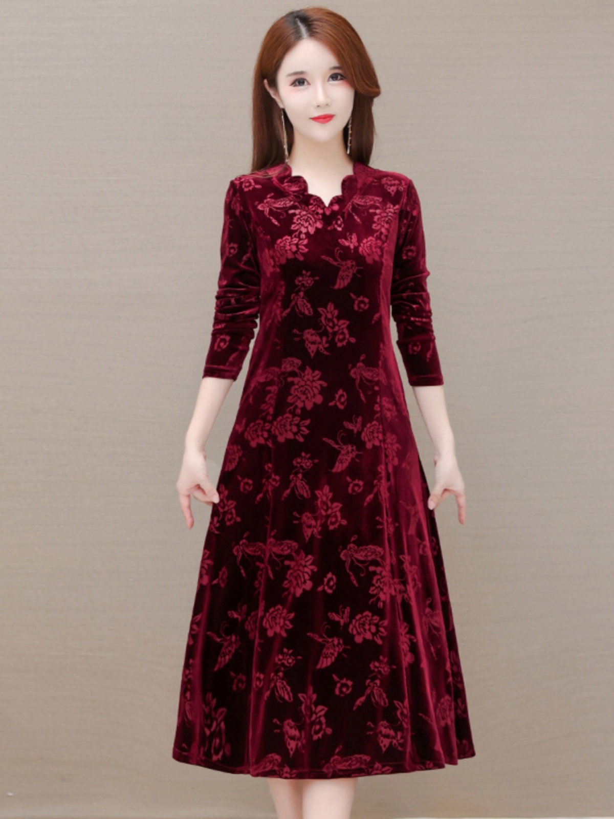 Women Fashion Over The Years - ชุดเดรสกำมะหยี่หรูหรา คอวี กระโปรงยาวปานกลาง ทรงเข้ารูป ไซส์ใหญ่ แฟชั่นใหม่สำหรับฤดูใบไม้ผลิและฤดูใบไม้ร่วง