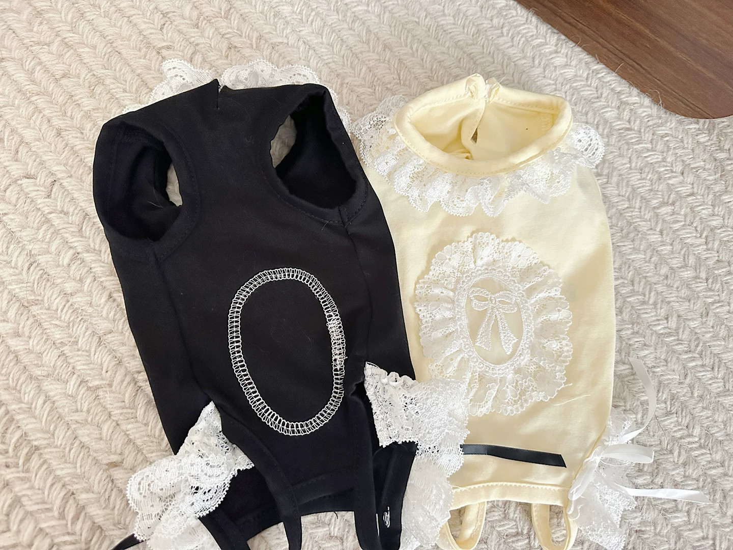 เสื้อกล้ามผ้าฝ้ายสไตล์เกาหลีวิ - Lace Trim Cami บทวิจารณ์และราคา